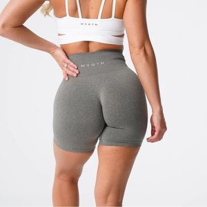 NVGTN khaki green pro seamless shorts Size: S